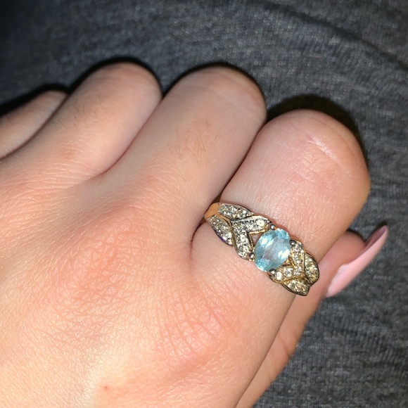 Aquamarine size 9 ring! - Picture 2 of 4